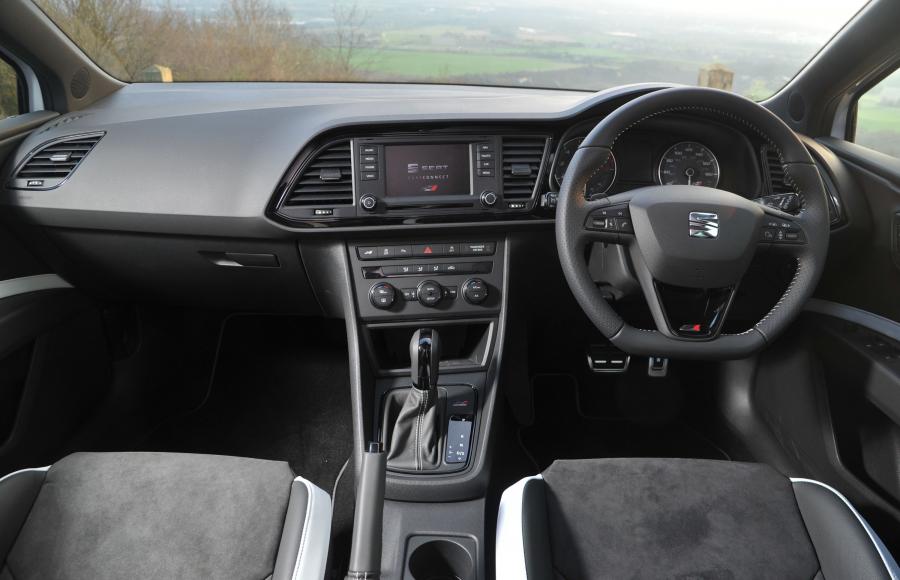  Seat Leon ST Cupra 280 2015 года  (UK) (фото 6 из 30)